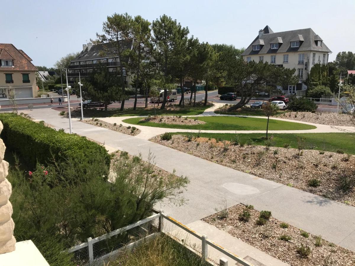 Les Alises Apartment Merville-Franceville-Plage Exterior foto